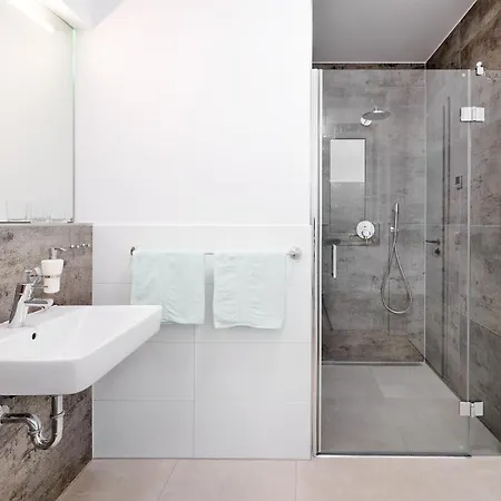 Bei Meyers - Zwenkauer 3*